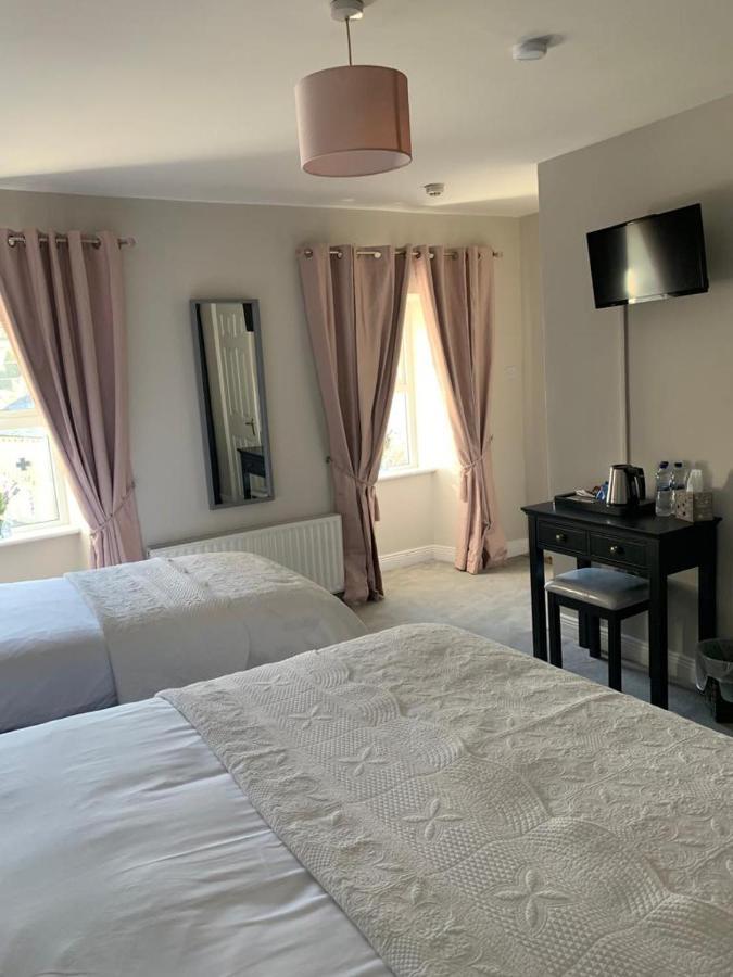 Tinahely Madelines Accommodation מראה חיצוני תמונה